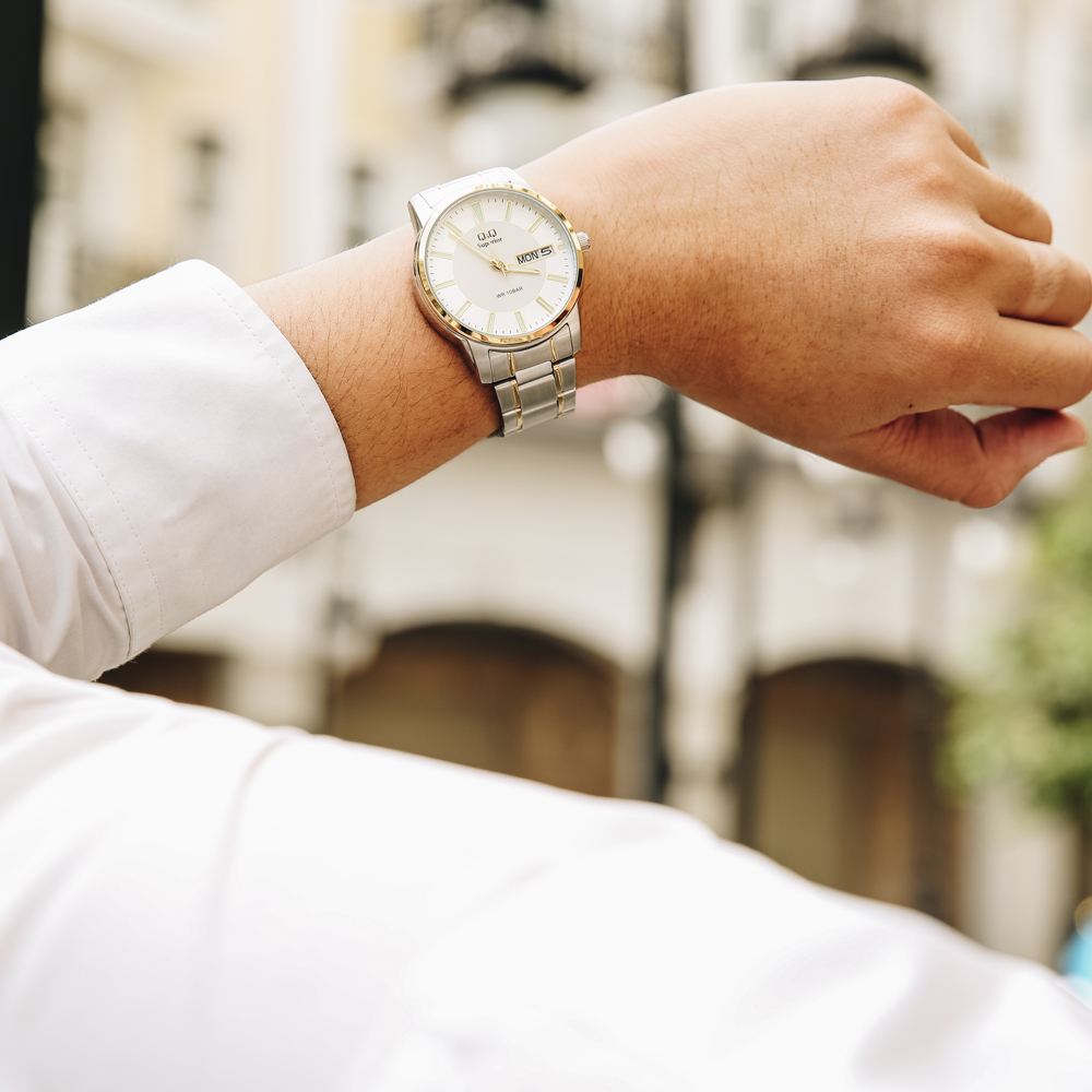 Đồng hồ Q&Q 40 mm Nam S330J401Y