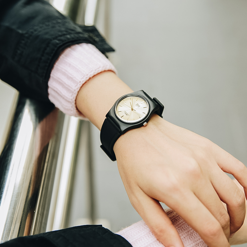 Đồng hồ Q&Q 33 mm Unisex VP34J016Y