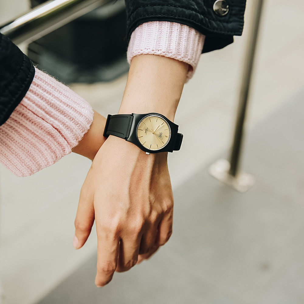 Đồng hồ Q&Q 33 mm Unisex VP34J016Y