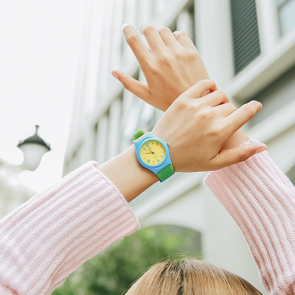 Đồng hồ Q&Q 34 mm Trẻ em VQ86J010Y