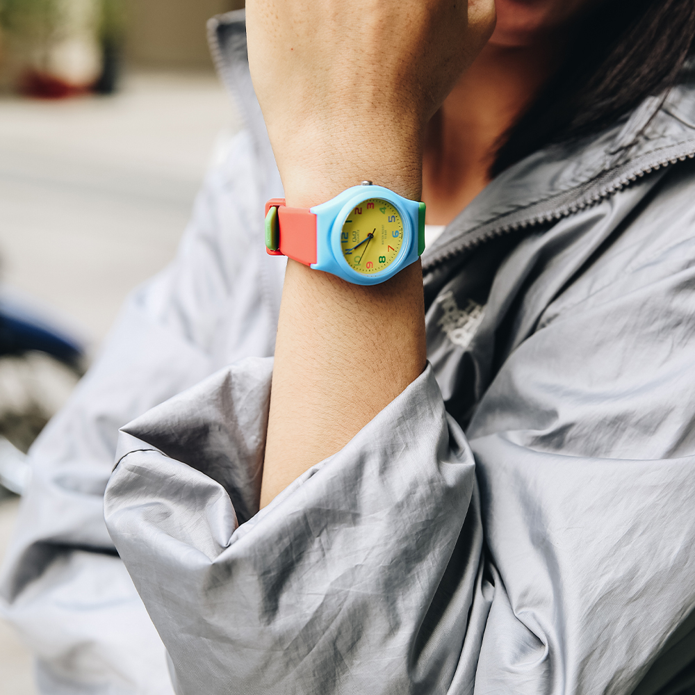 Đồng hồ Q&Q 34 mm Trẻ em VQ86J010Y