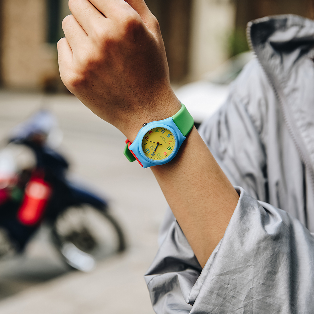 Đồng hồ Q&Q 34 mm Trẻ em VQ86J010Y