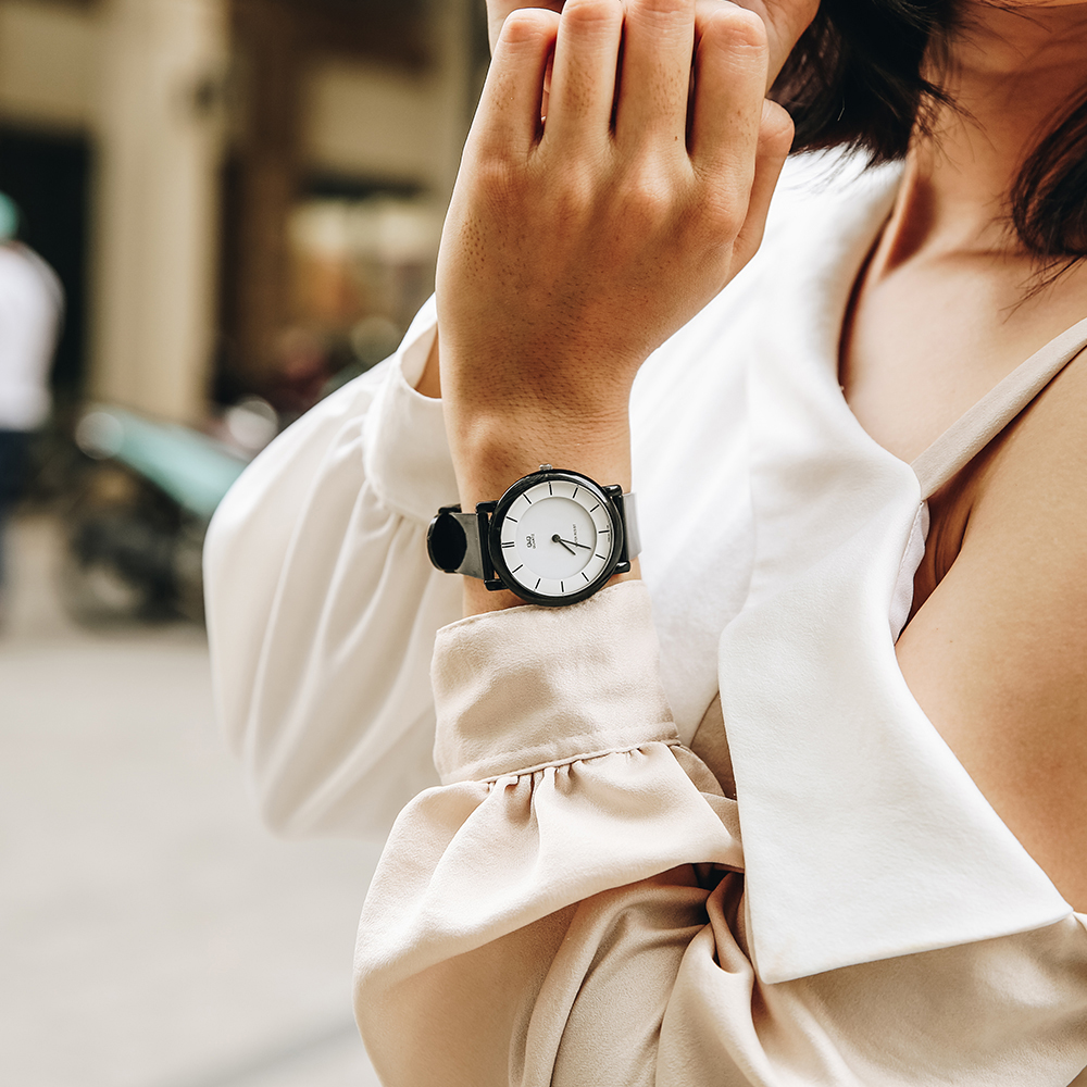Đồng hồ Q&Q 37 mm Unisex VQ94J001Y