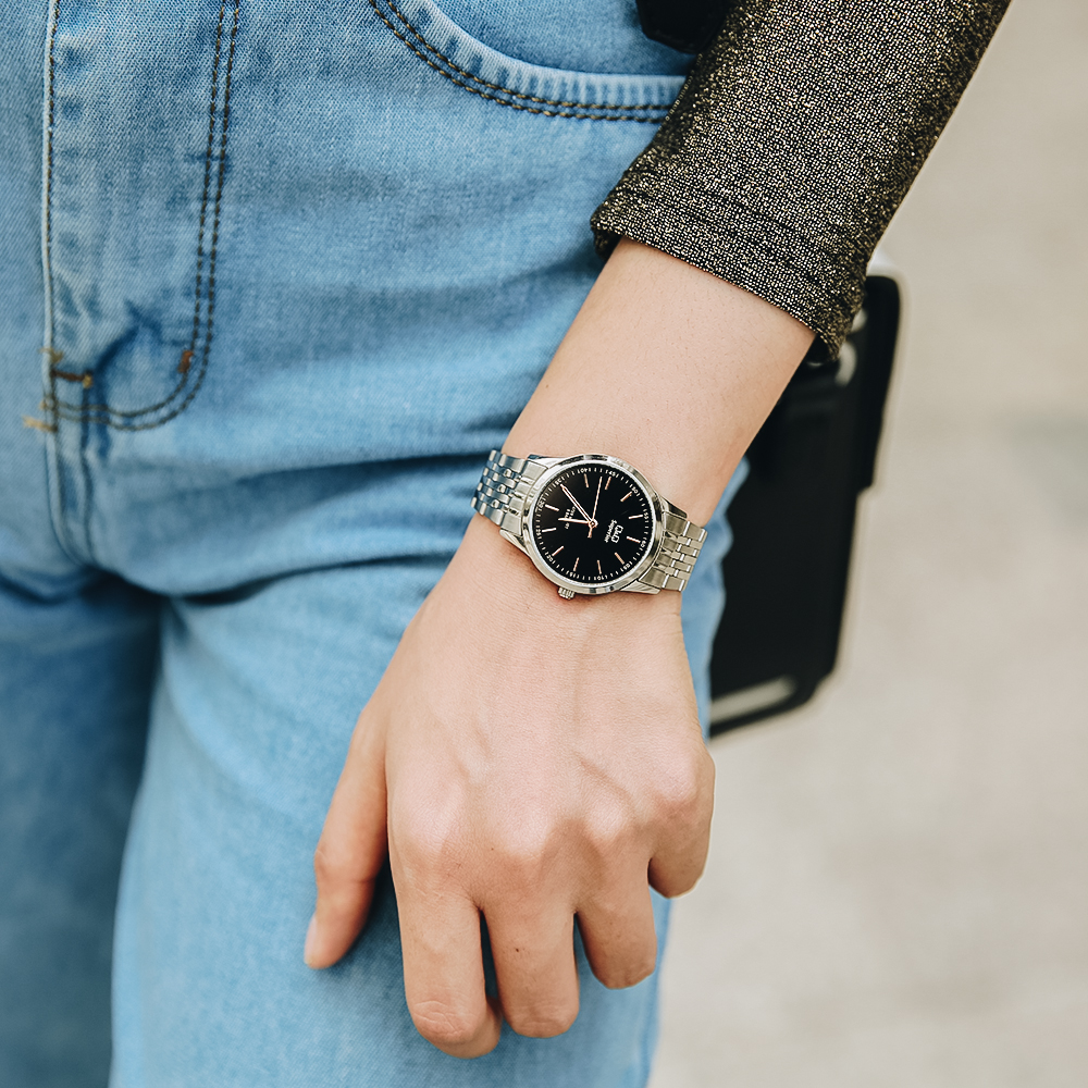 Đồng hồ Q&Q 30.5 mm Nữ S281J222Y