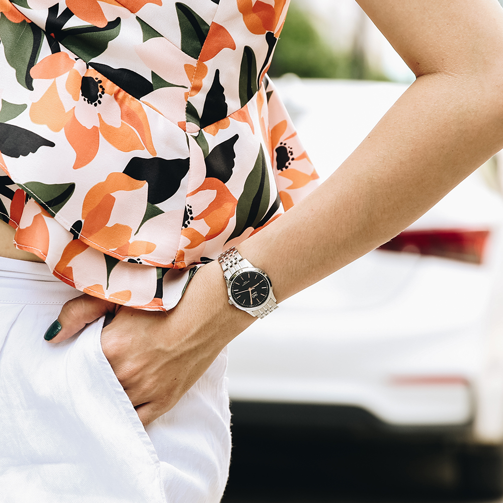 Đồng hồ Q&Q 30.5 mm Nữ S281J222Y