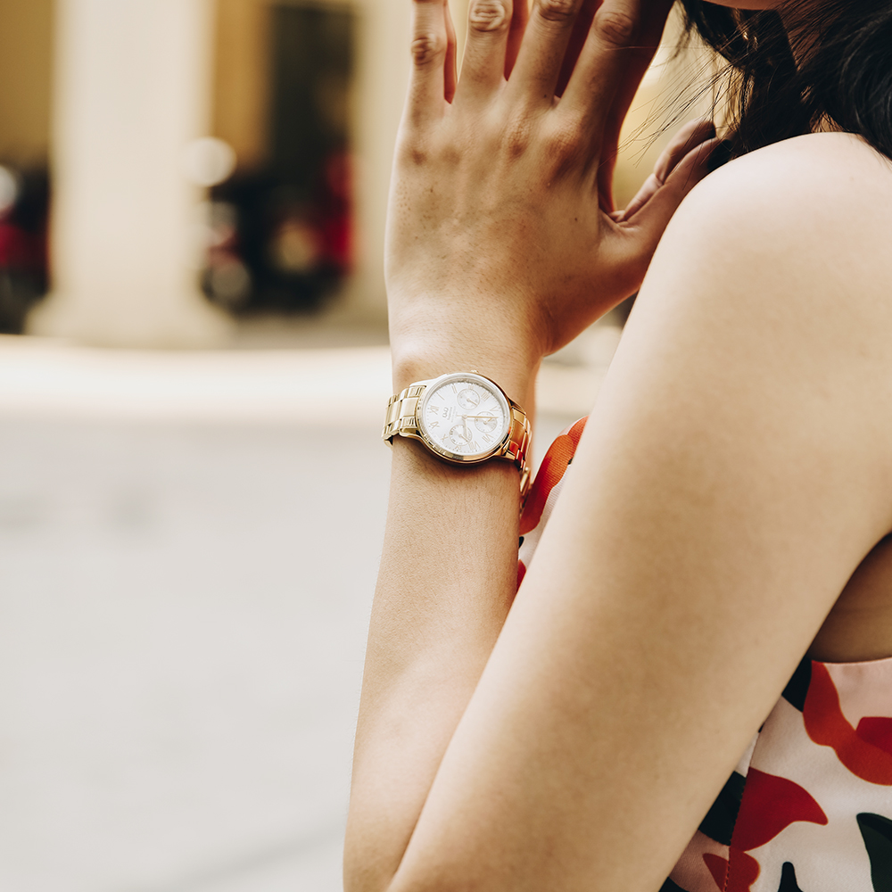 Đồng hồ Q&Q 34 mm Nữ S303J007Y