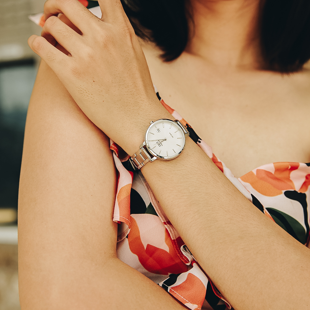 Đồng hồ Q&Q 34 mm Nữ S325J201Y