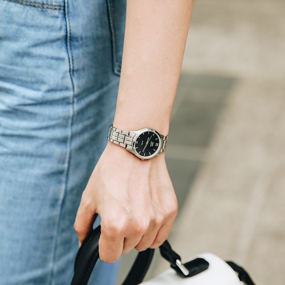 Đồng hồ Q&Q 27 mm Nữ S329J202Y