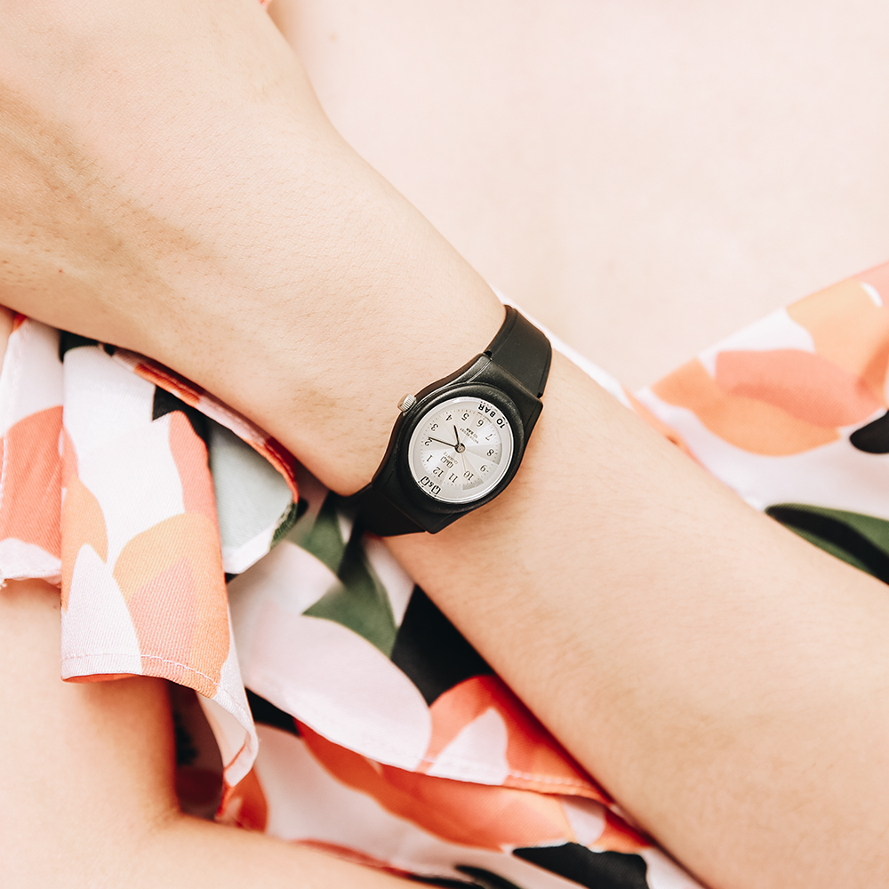 Đồng hồ Q&Q 24.5 mm Nữ VP23J011Y