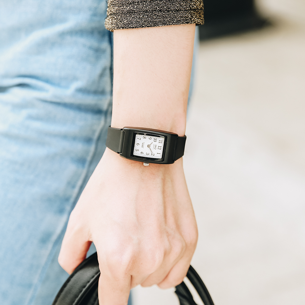 Đồng hồ Q&Q 21.5 mm Nữ VP33J002Y