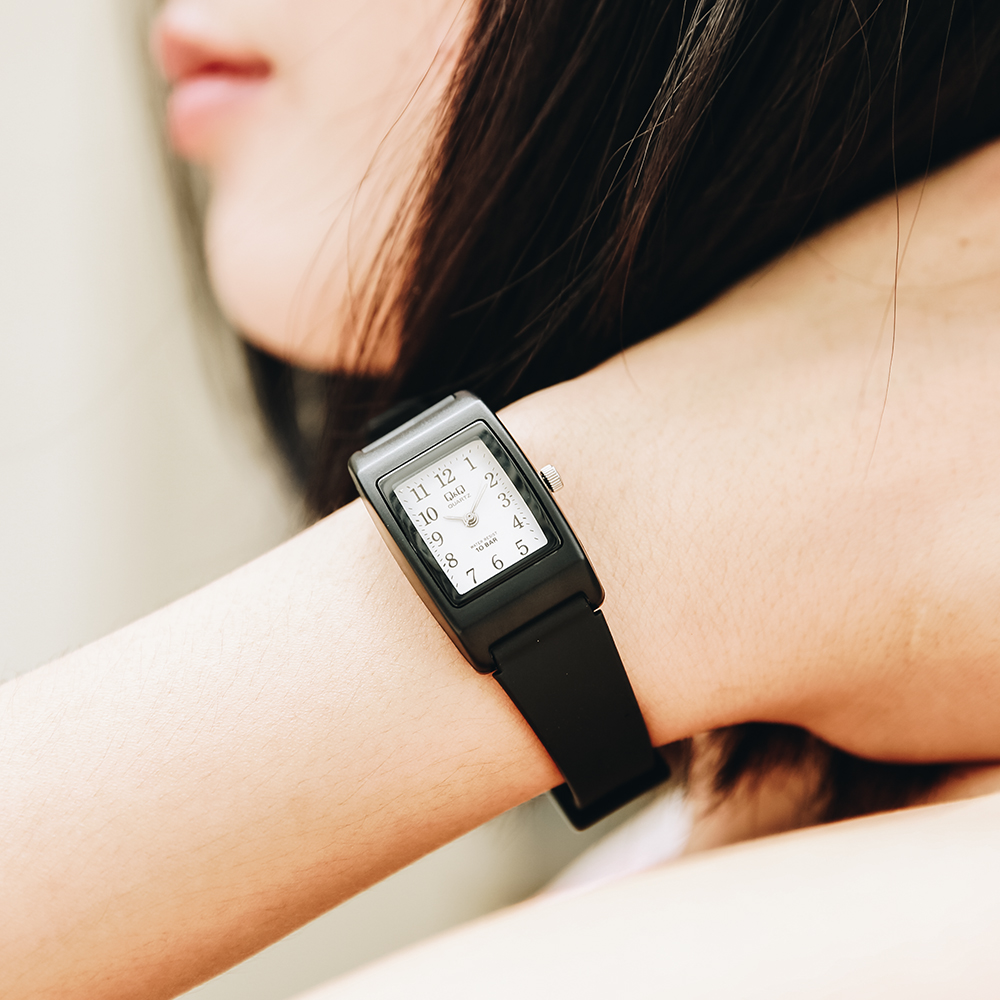 Đồng hồ Q&Q 21.5 mm Nữ VP33J002Y