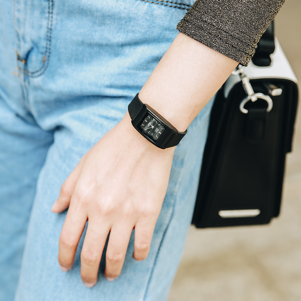 Đồng hồ Q&Q 21.5 mm Nữ VP33J005Y