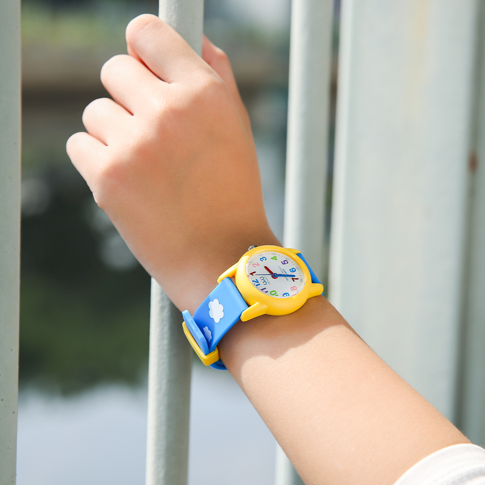 Đồng hồ Q&Q 30 mm Trẻ em VR99J003Y
