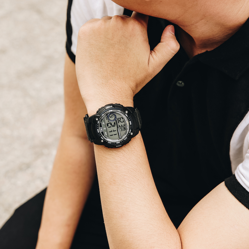 Đồng hồ Q&Q 51 mm Nam M075J004Y