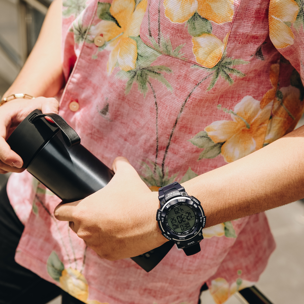 Đồng hồ Q&Q 51 mm Nam M124J006Y