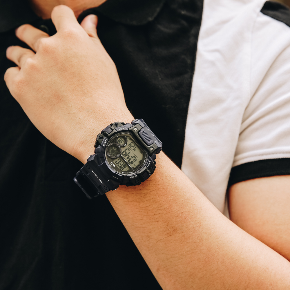 Đồng hồ Q&Q 51 mm Nam M144J011Y