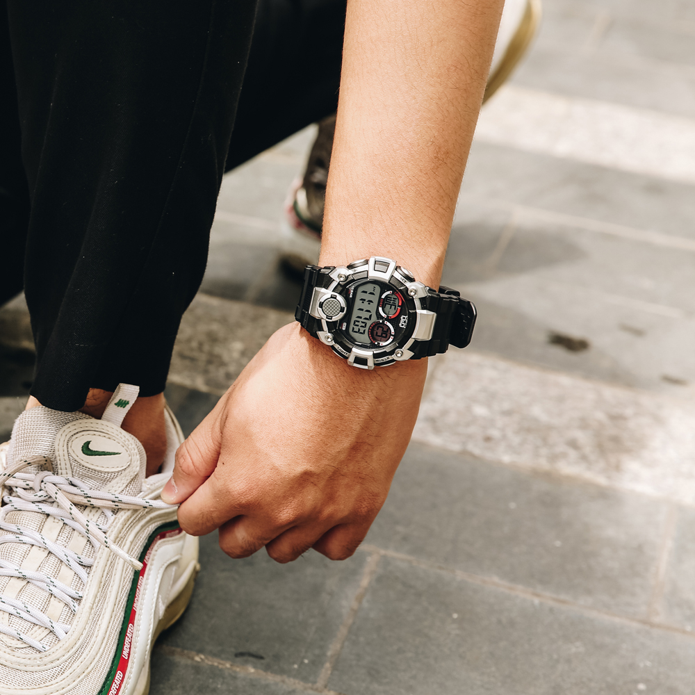 Đồng hồ Q&Q 47.5 mm Nam M162J004Y