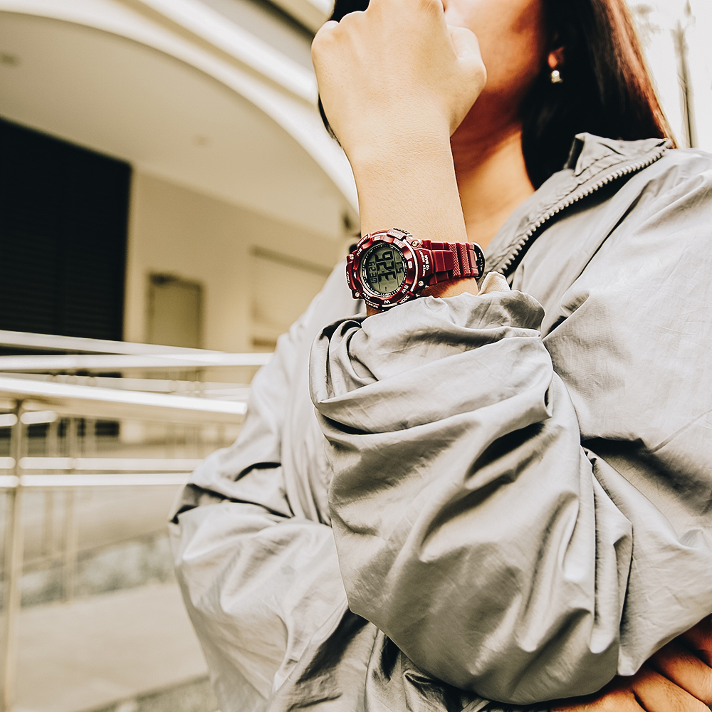 Đồng hồ Q&Q 36 mm Unisex M149J008Y