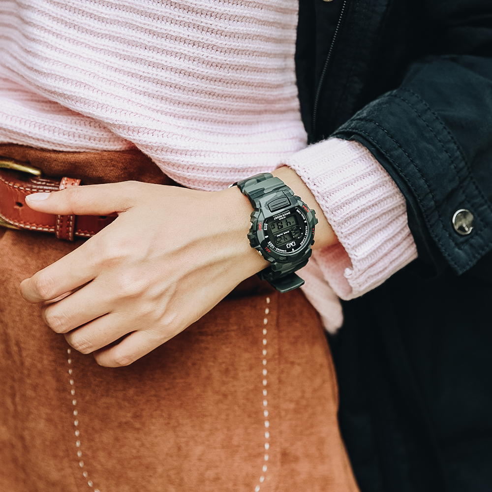 Đồng hồ Q&Q 39 mm Unisex M153J009Y