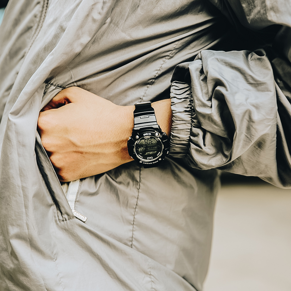 Đồng hồ Q&Q 39 mm Unisex M154J002Y