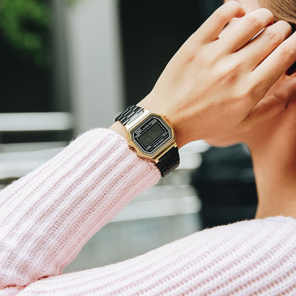 Đồng hồ Q&Q 33 mm Unisex M173J004Y