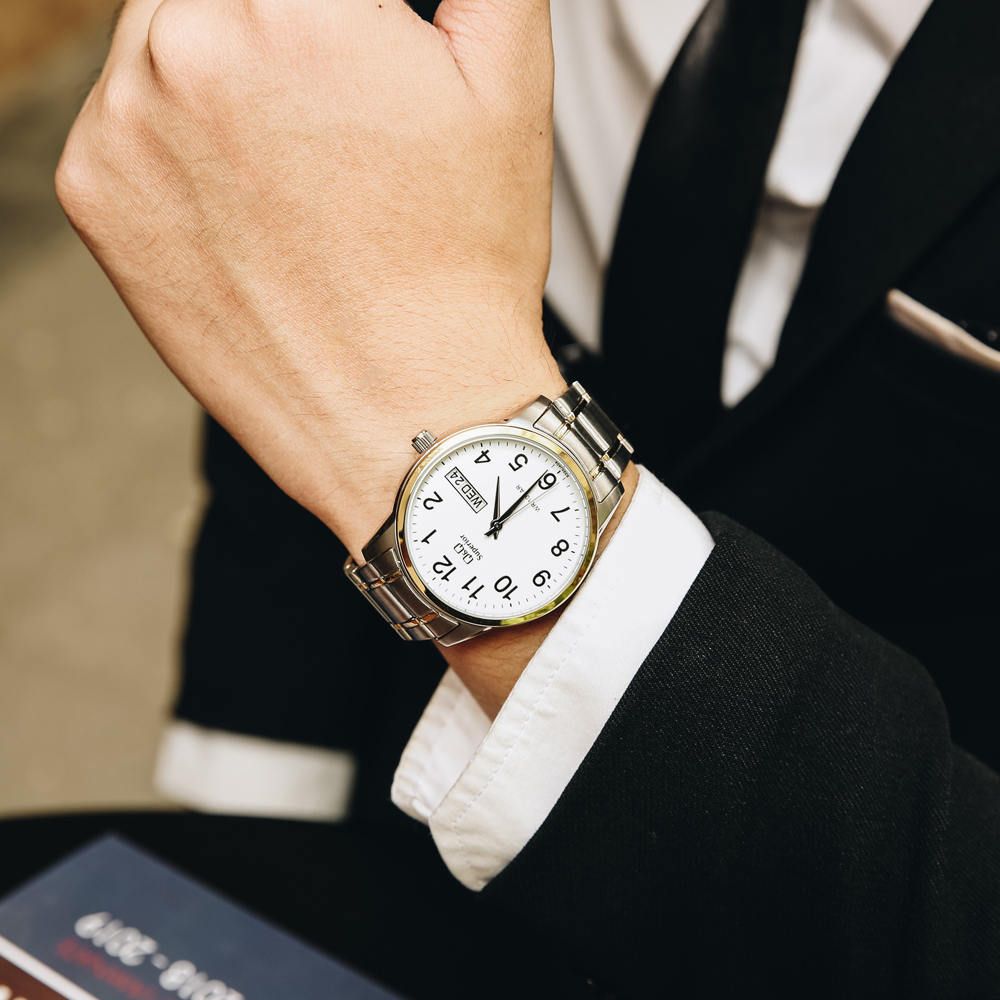 Đồng hồ Q&Q 40 mm Nam S330J404Y