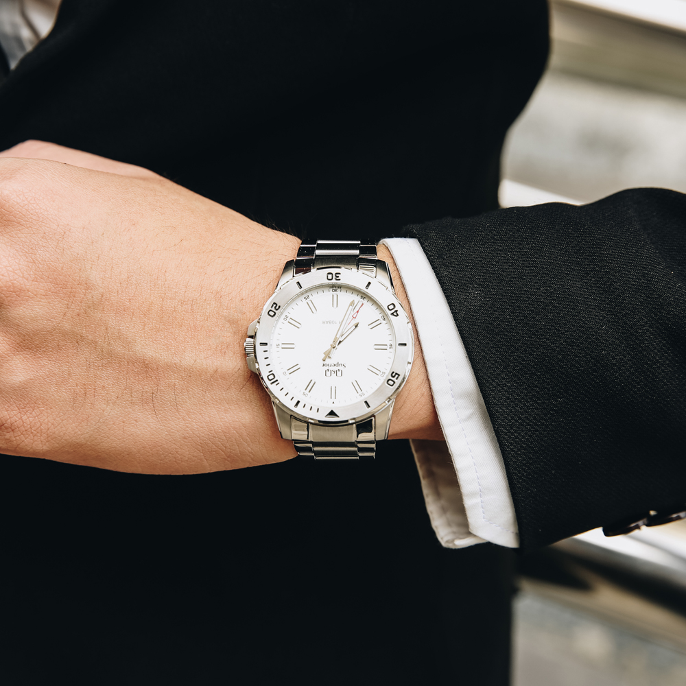 Đồng hồ Q&Q 42 mm Nam S372J201Y