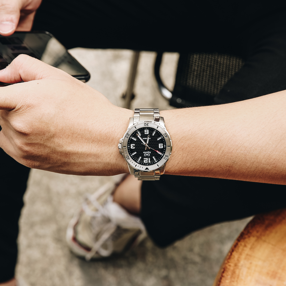Đồng hồ Q&Q 42 mm Nam S372J205Y