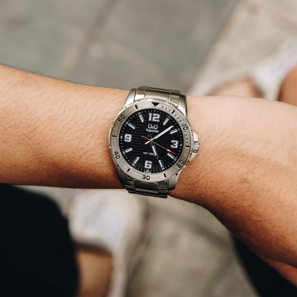 Đồng hồ Q&Q 42 mm Nam S372J205Y