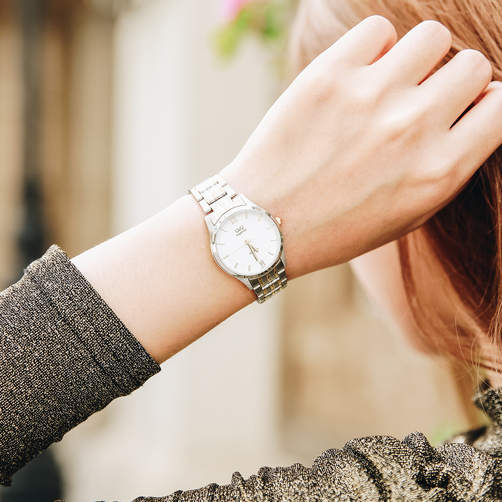 Đồng hồ Q&Q 27 mm Nữ S329J211Y