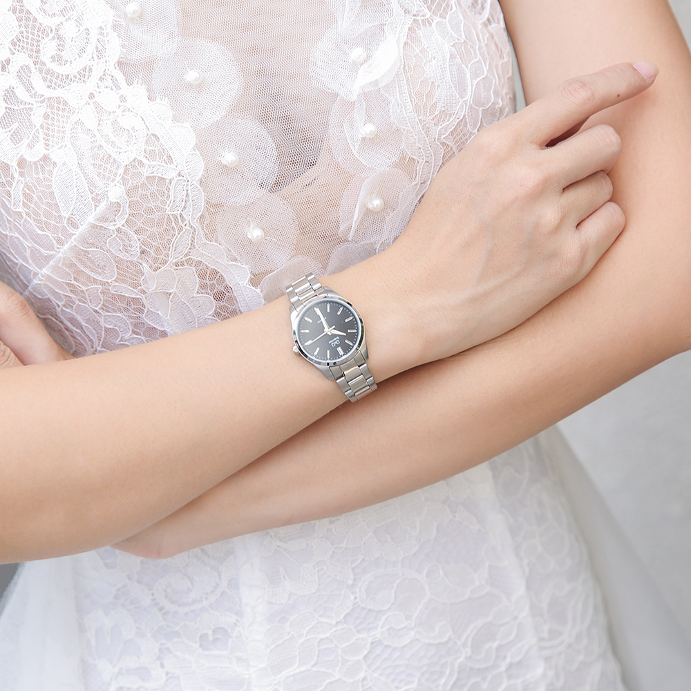 Đồng hồ Q&Q 28.5 mm Nữ S393J202Y