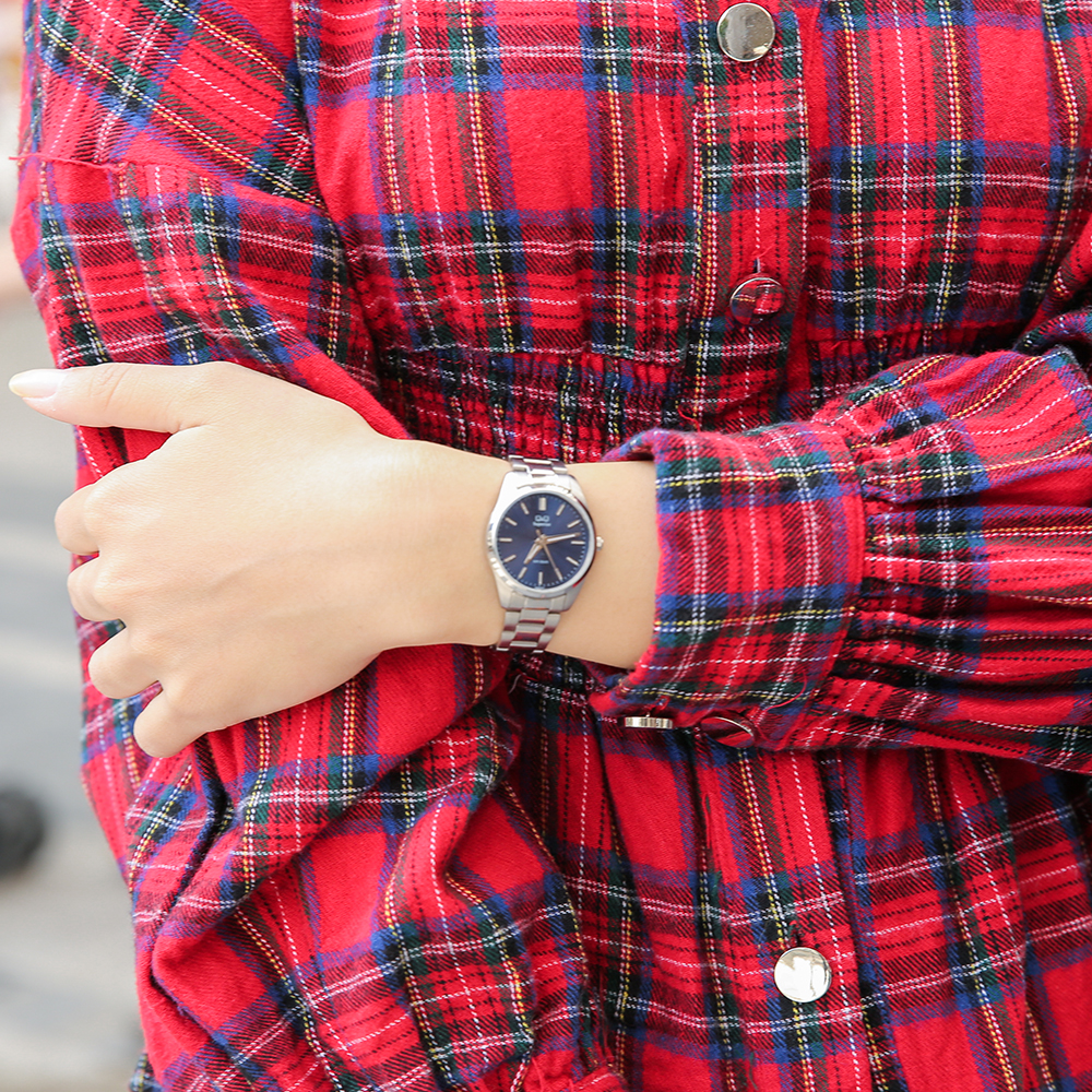 Đồng hồ Q&Q 28.5 mm Nữ S393J212Y