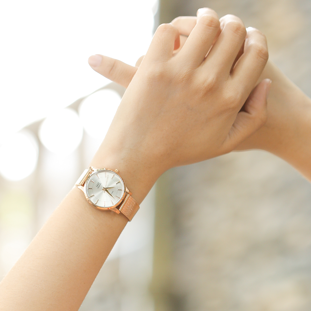 Đồng hồ Q&Q 30 mm Nữ S399J031Y