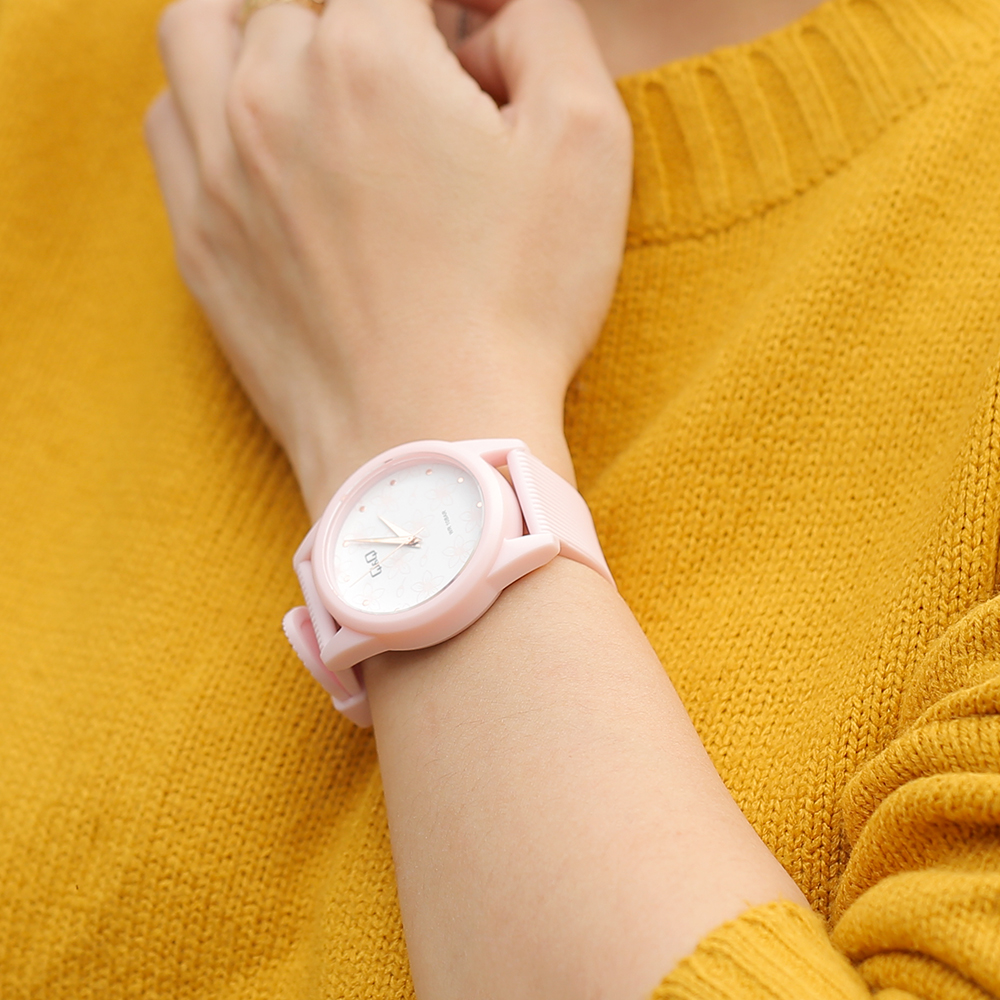 Đồng hồ Q&Q 39 mm Nữ VS12J023Y