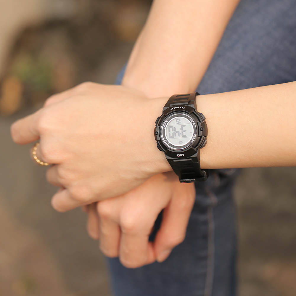 Đồng hồ Q&Q 36 mm Unisex M185J007Y