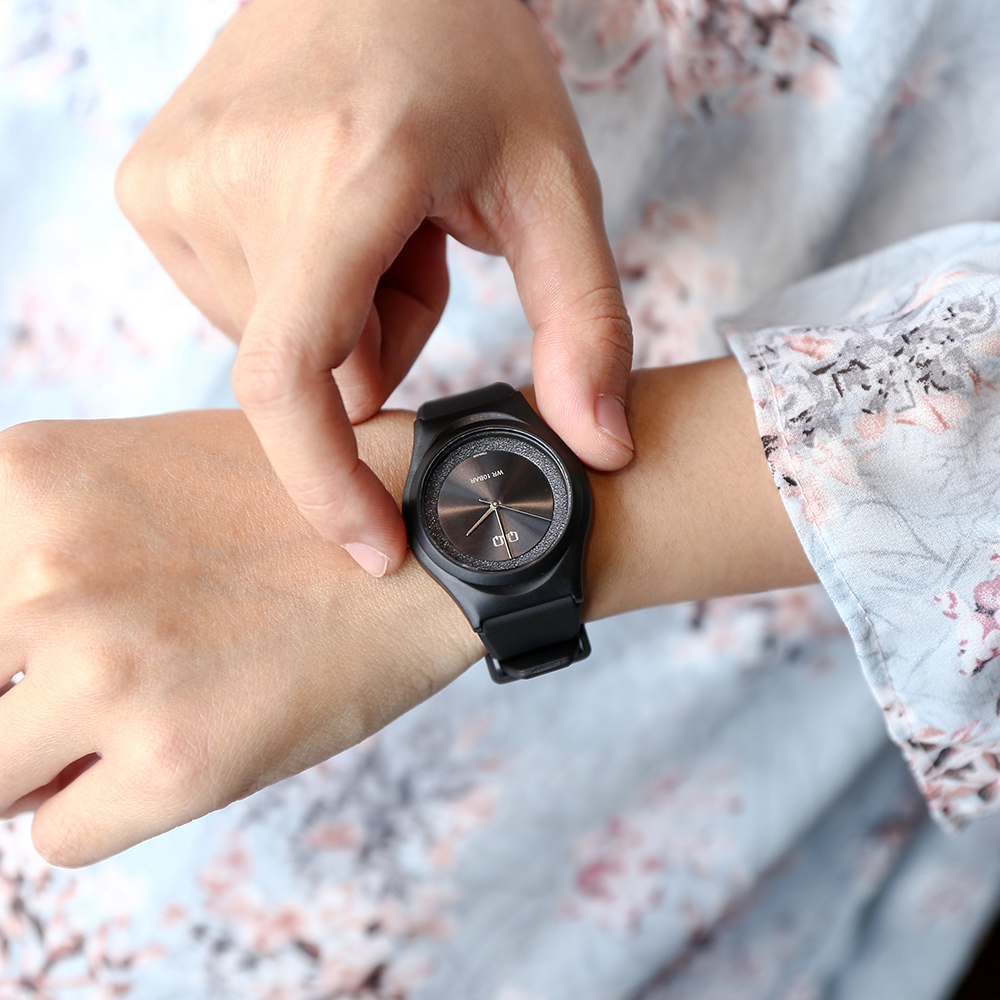 Đồng hồ Q&Q 34 mm Nữ VQ86J029Y