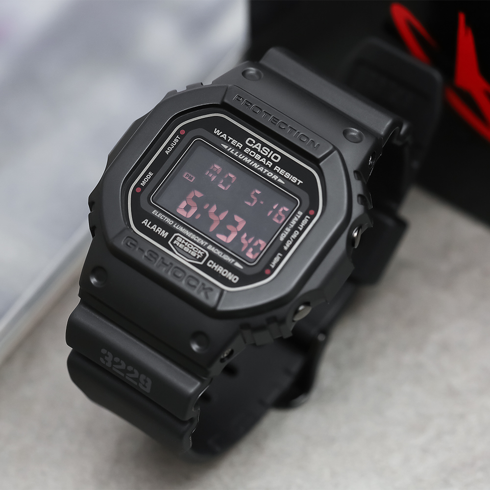 Đồng hồ G-SHOCK 5600 43.5 mm Nam DW-5600MS-1HDR