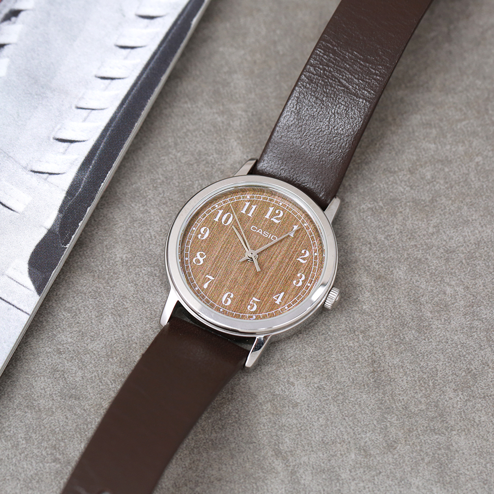 Đồng hồ CASIO 30 mm Nữ LTP-E145L-5B2DF