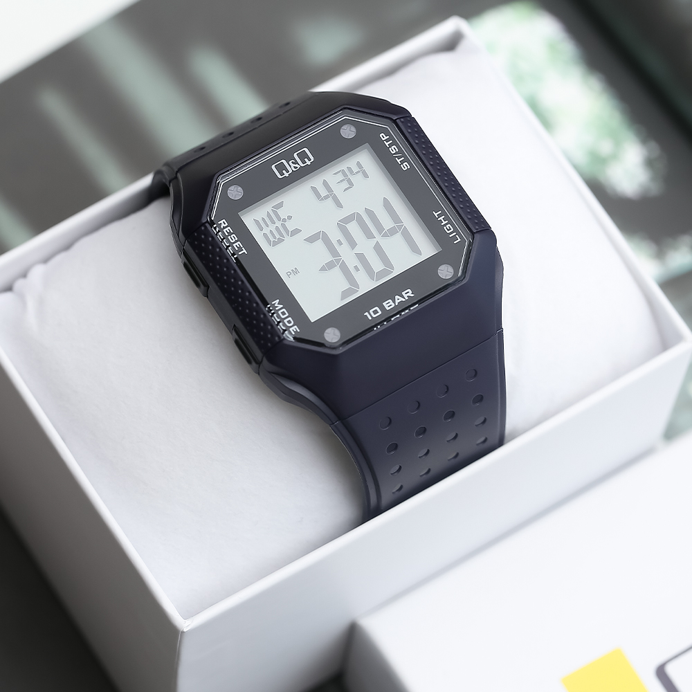 Đồng hồ Q&Q 42 mm Nam M158J007Y