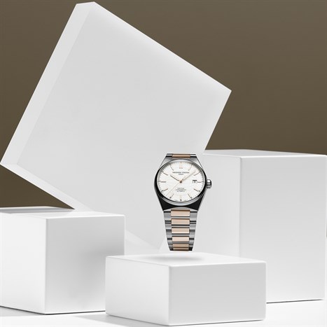 Đồng hồ FREDERIQUE CONSTANT Highlife 41 mm Nam FC-303V4NH2B Màu Bạc