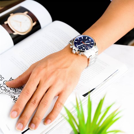 Đồng hồ CERTINA Sport 42 mm Nam C034.654.11.047.00 Màu Bạc