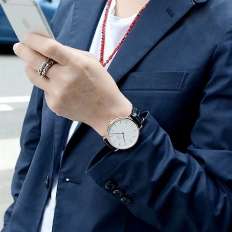 Đồng hồ DANIEL WELLINGTON 40 mm Nam DW00100014 Màu Đen