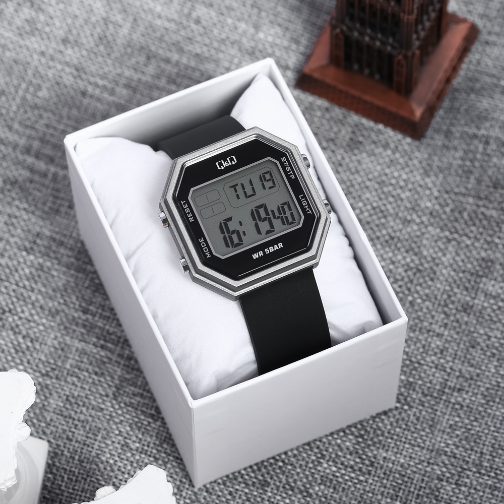 Đồng hồ Q&Q 47 mm Nam M206J003Y