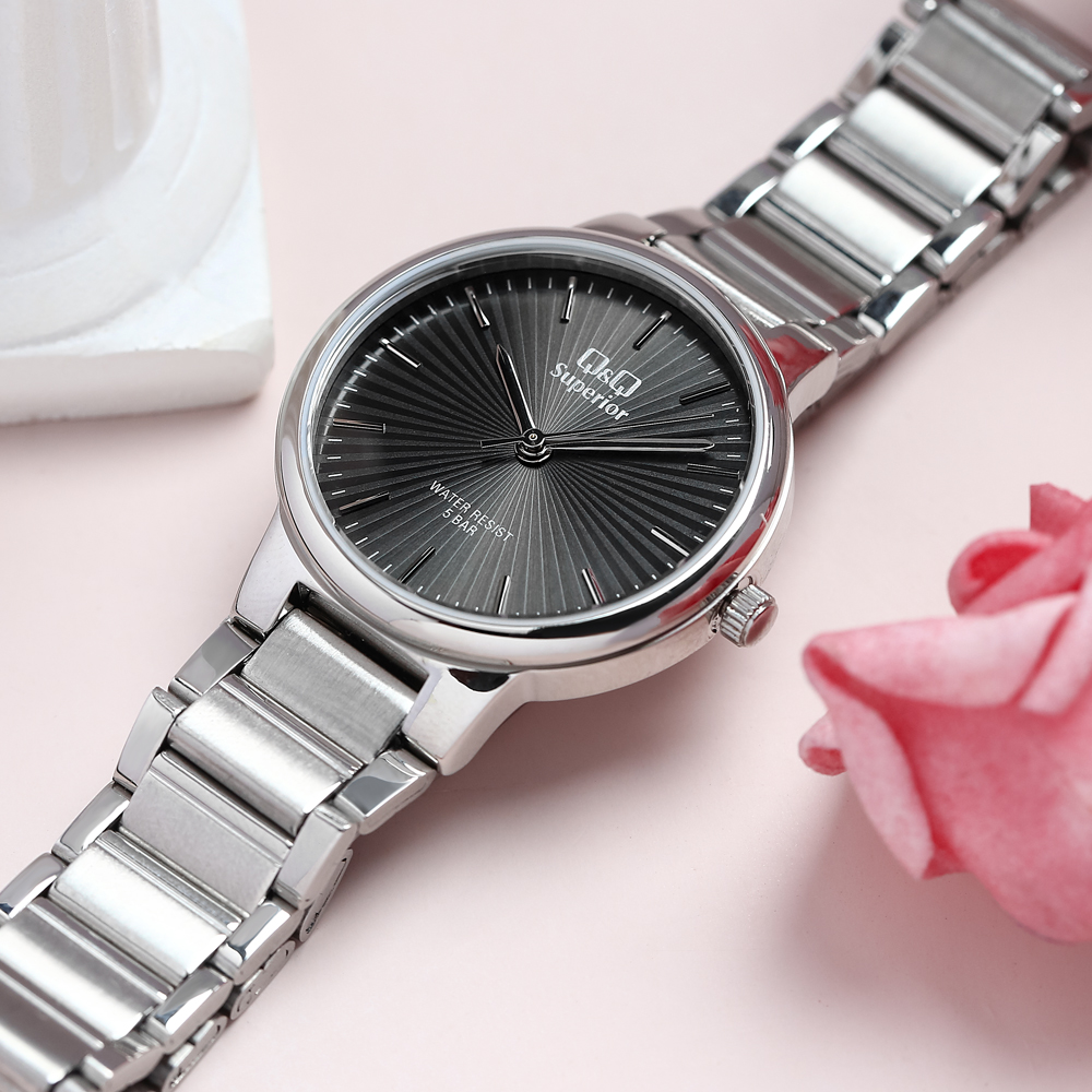 Đồng hồ Q&Q 30 mm Nữ S283J212Y