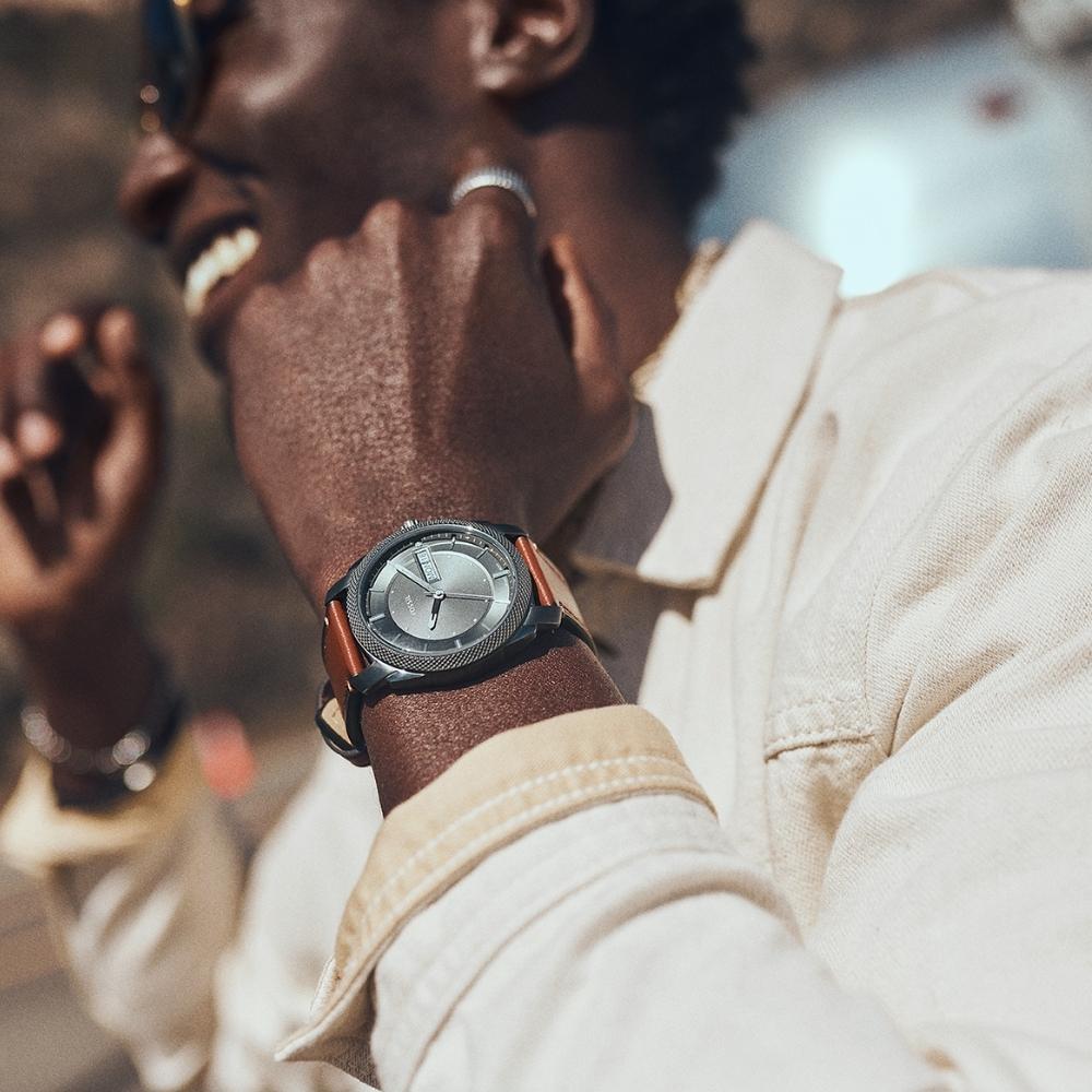 Đồng hồ FOSSIL 42 mm Nam FS5900