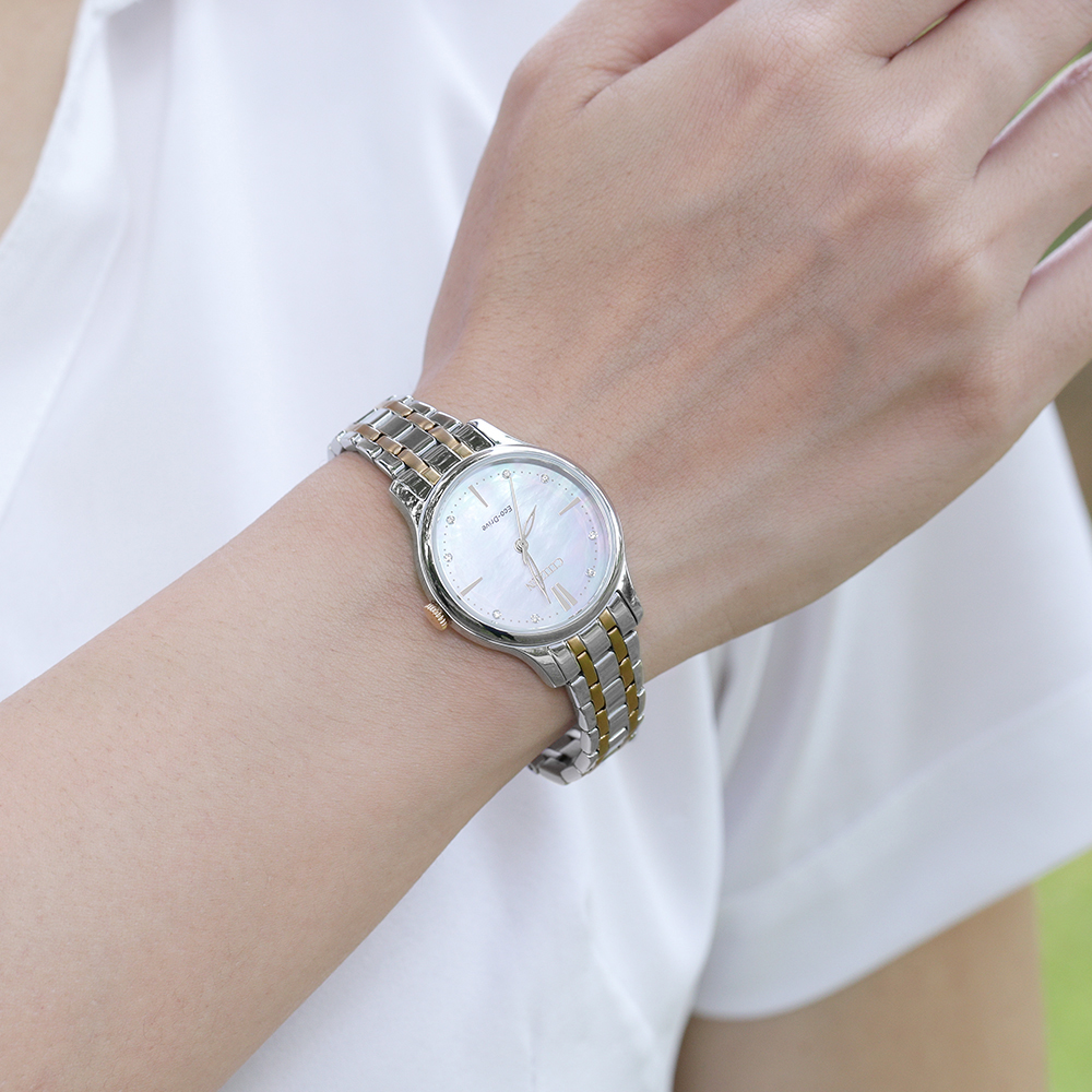 Đồng hồ CITIZEN 30.5 mm Nữ EM0896-89Y