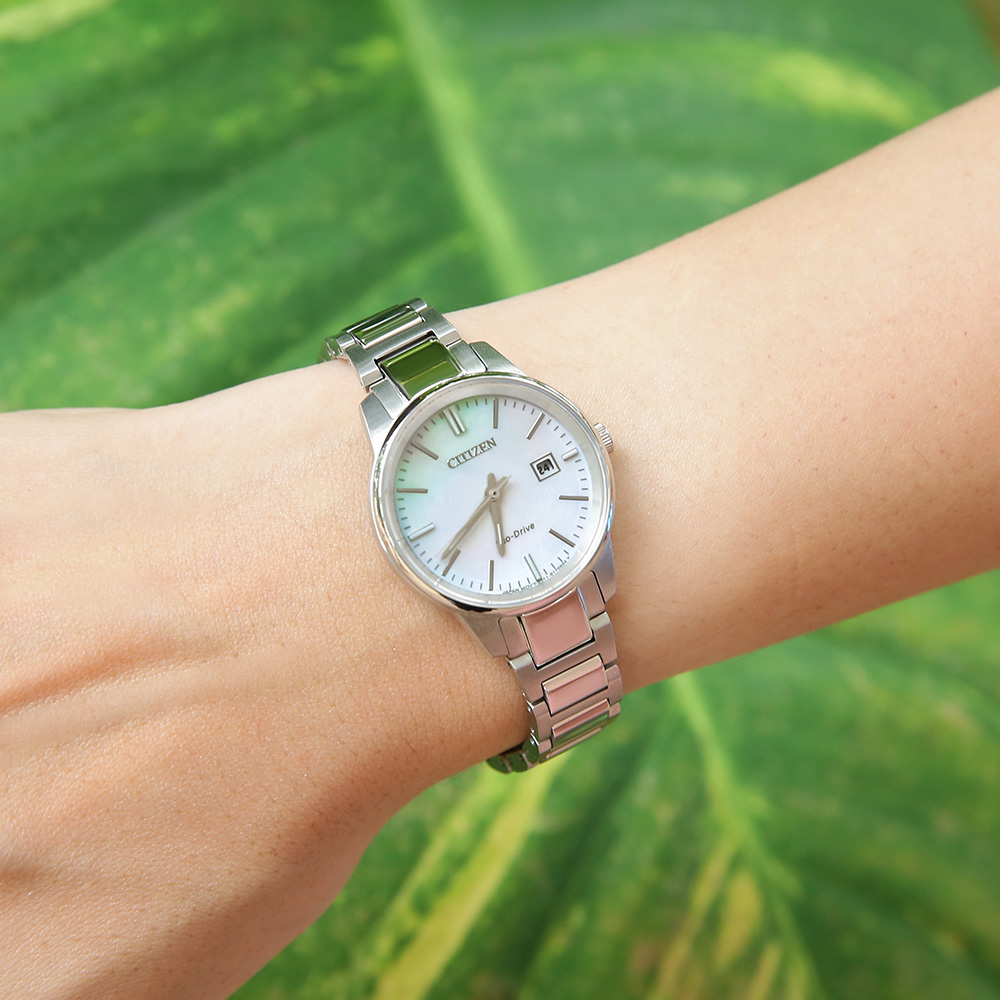 Đồng hồ CITIZEN 29 mm Nữ EW2591-82D