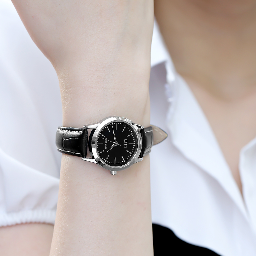 Đồng hồ Q&Q 30 mm Nữ C11A-015PY