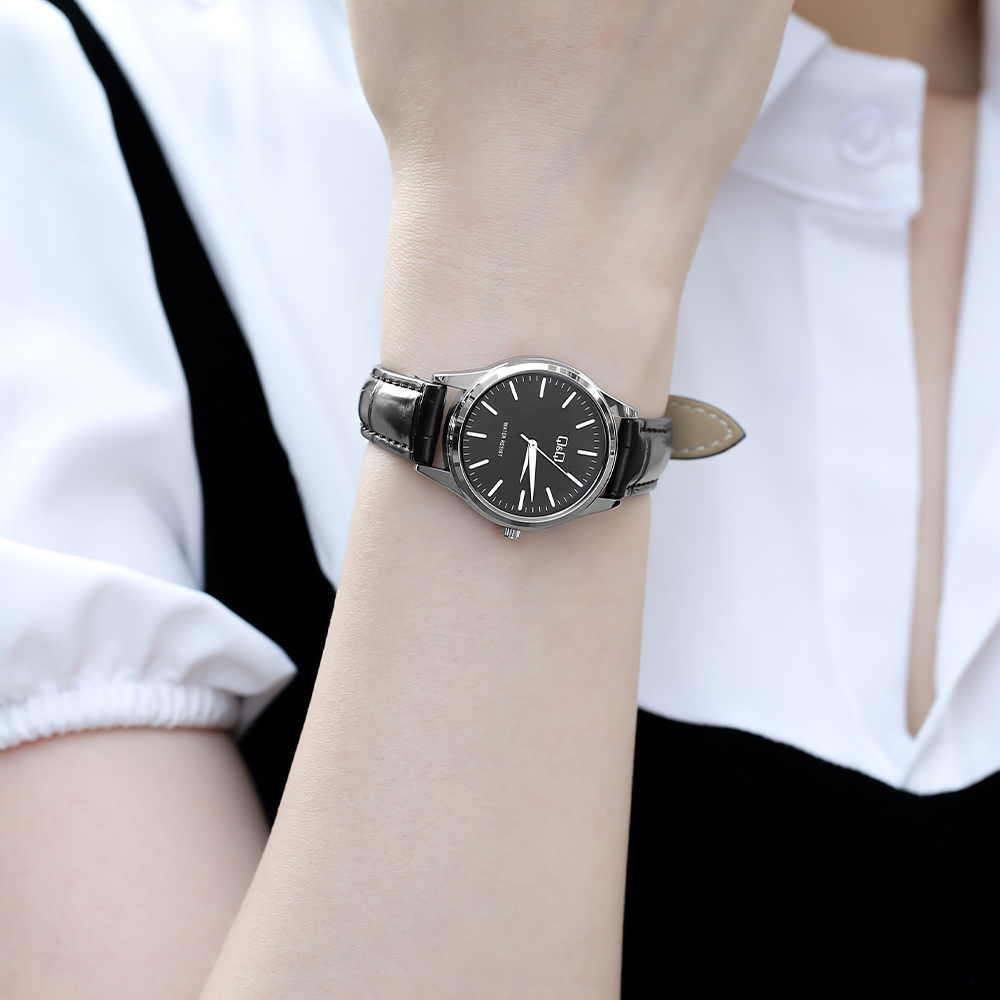 Đồng hồ Q&Q 30 mm Nữ Q57A-004PY