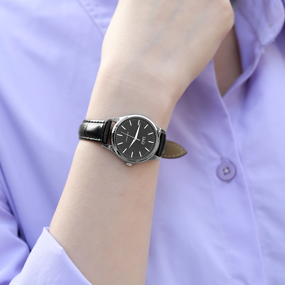 Đồng hồ Q&Q 30 mm Nữ Q57A-004PY